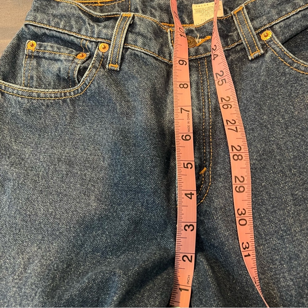 Classic Vintage Levi Tapered Blue Denim Jeans - Picture 7 of 8